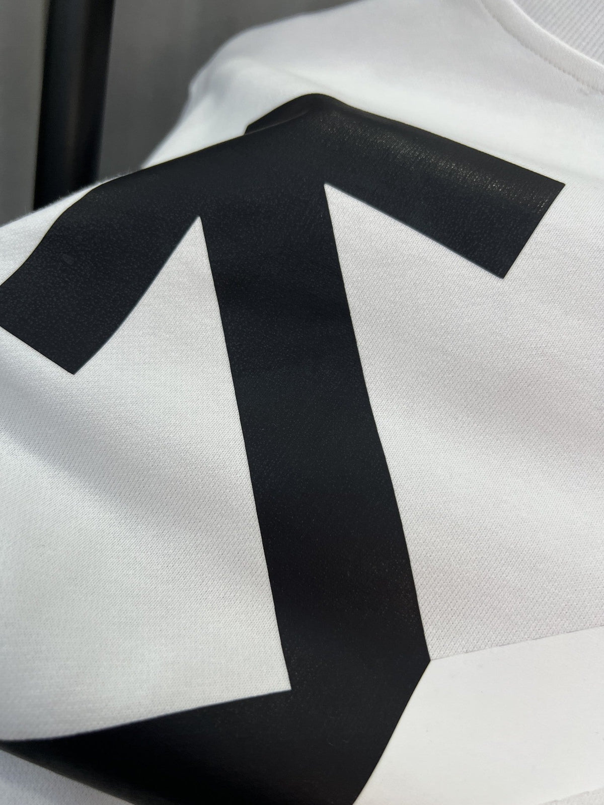 Off-White OW Logo Graphic Crewneck Pullover Sweatshirt — White & Black