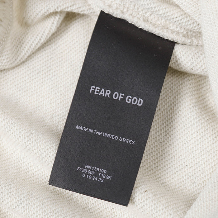 Fear of God Essentials 7C Shorts – Light Gray / Black